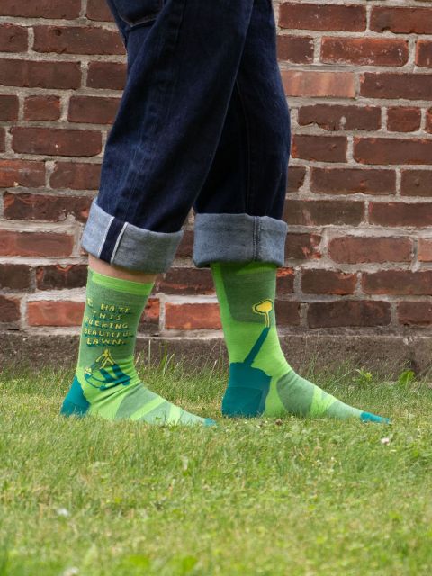 Fucking Beautiful Lawn Men's Socks