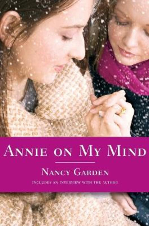 Annie on My Mind by Nancy Garden - 9780374400118