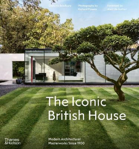 The Iconic British House by Dominic Bradbury - 9780500343746