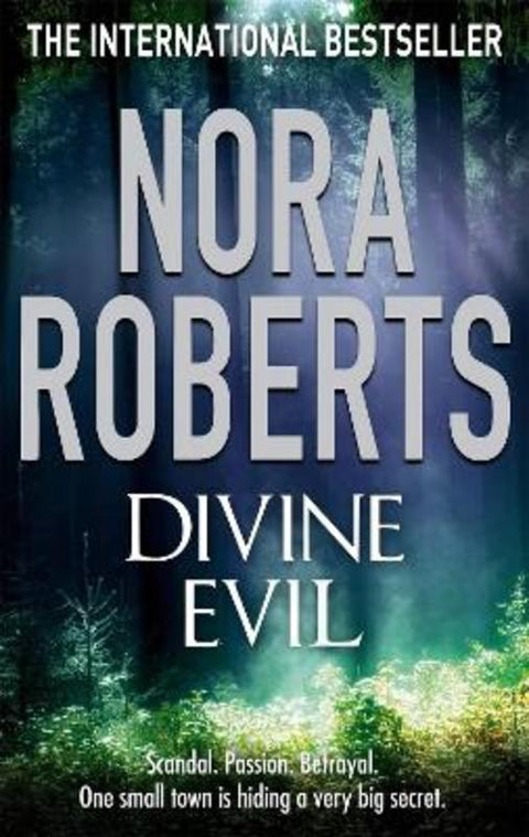 Divine Evil by Nora Roberts - 9780749941567