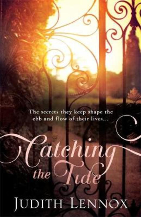 Catching the Tide by Judith Lennox - 9780755344888