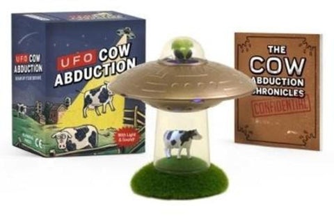 UFO Cow Abduction by Matt Smiriglio - 9780762493418