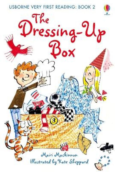Dressing-Up Box by Mairi Mackinnon - 9781409520122