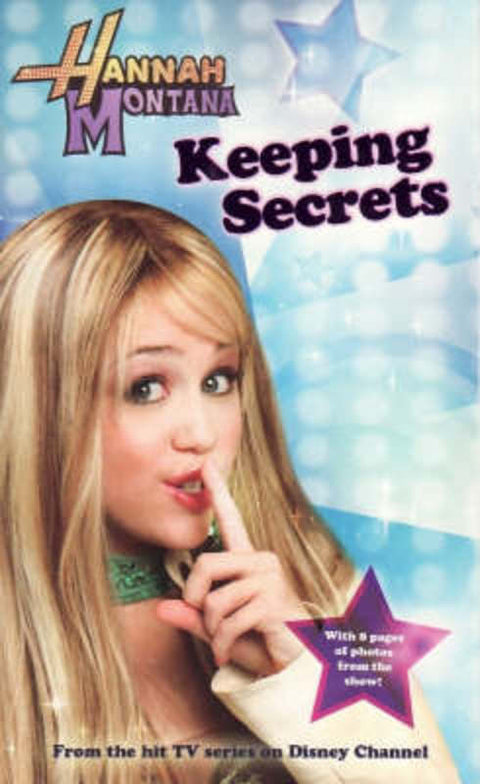 Keeping Secrets by Beth Beechwood - 9781741678819