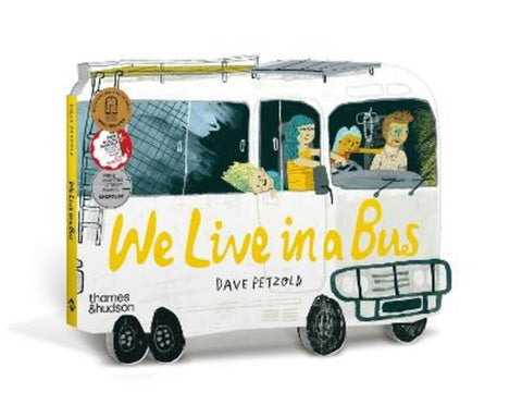 We Live in a Bus by Dave Petzold - 9781760766030