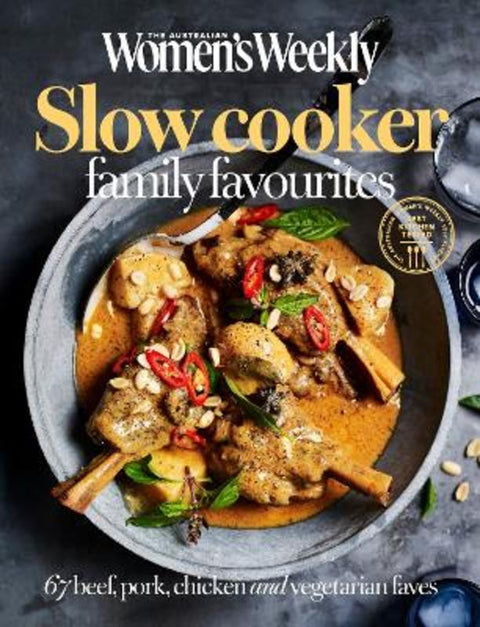 Slow Cooker Family Favourites by The Australian Women's Weekly - 9781761222160