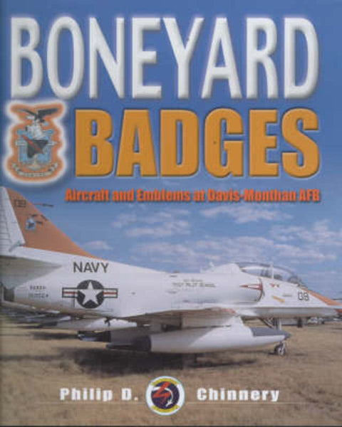 Boneyard Badges by Philip Chinnery - 9781840371024
