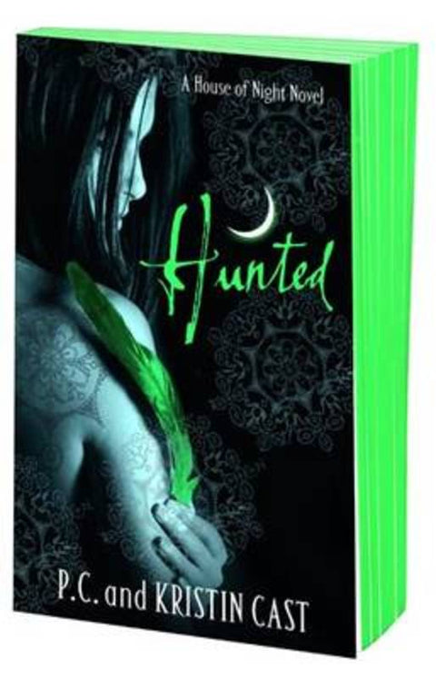 Hunted by Kristin Cast - 9781907410154