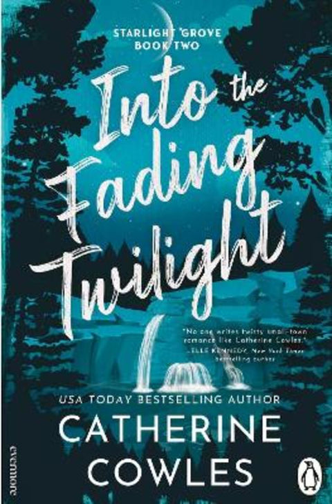 Into the Fading Twilight by Catherine Cowles - 9781911746317