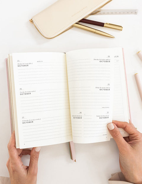 2027 Day to Page Small Planner - Primrose Gingham