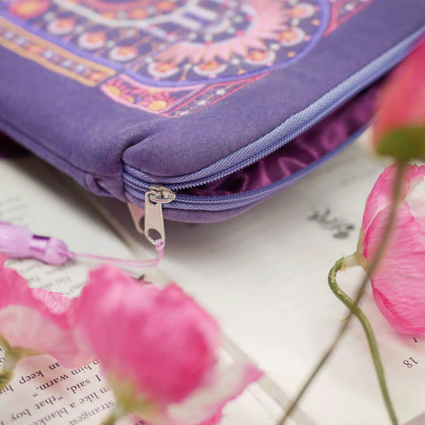 Iridescence Kindle Sleeve