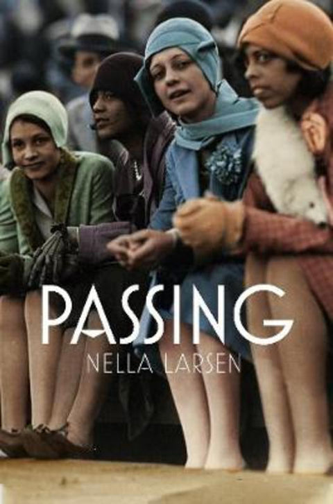 Passing by Christa Holm Vogelius - 9781529047974